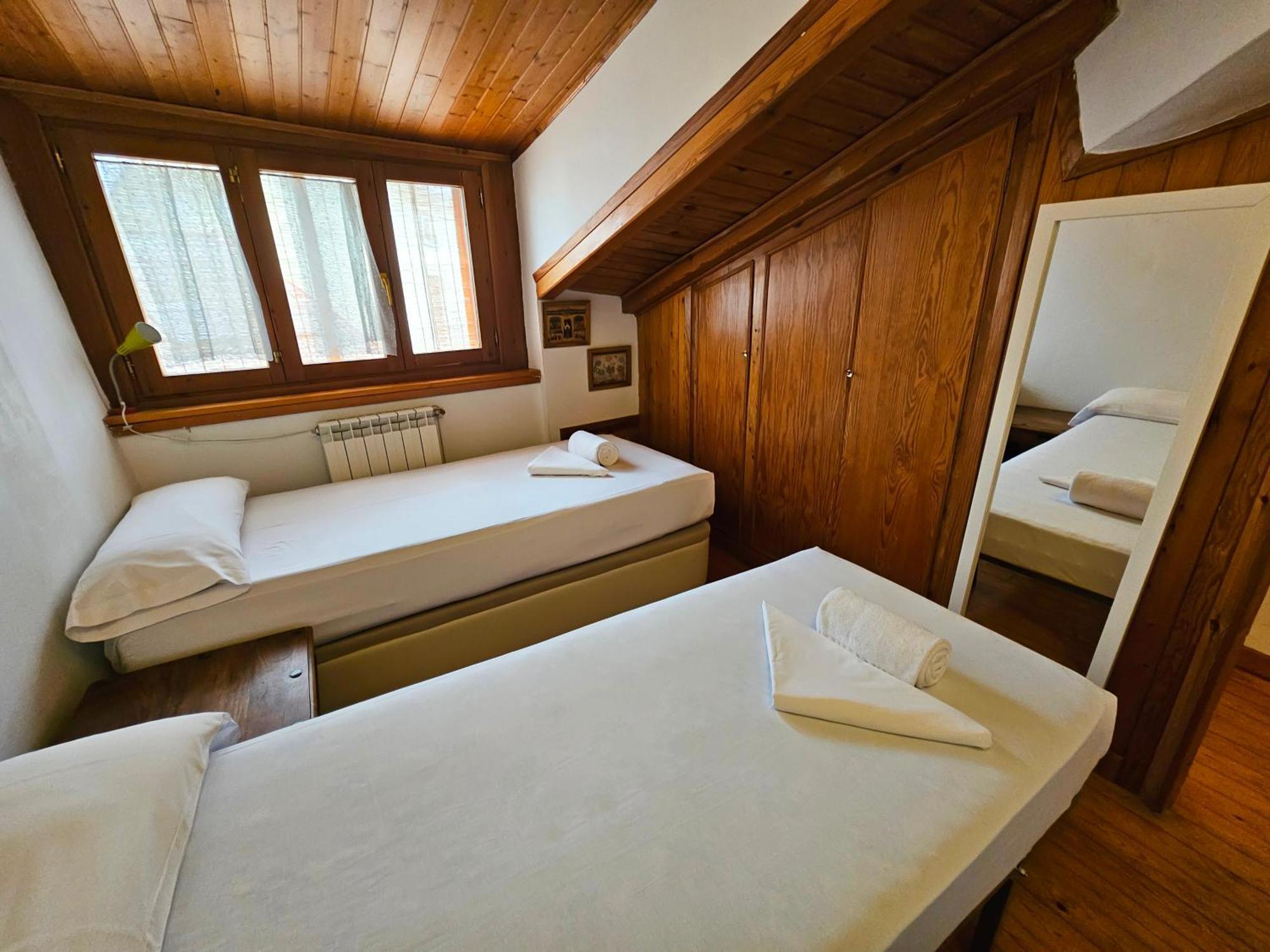 Apartamentos Jaca Ciudadela 3000 Εξωτερικό φωτογραφία