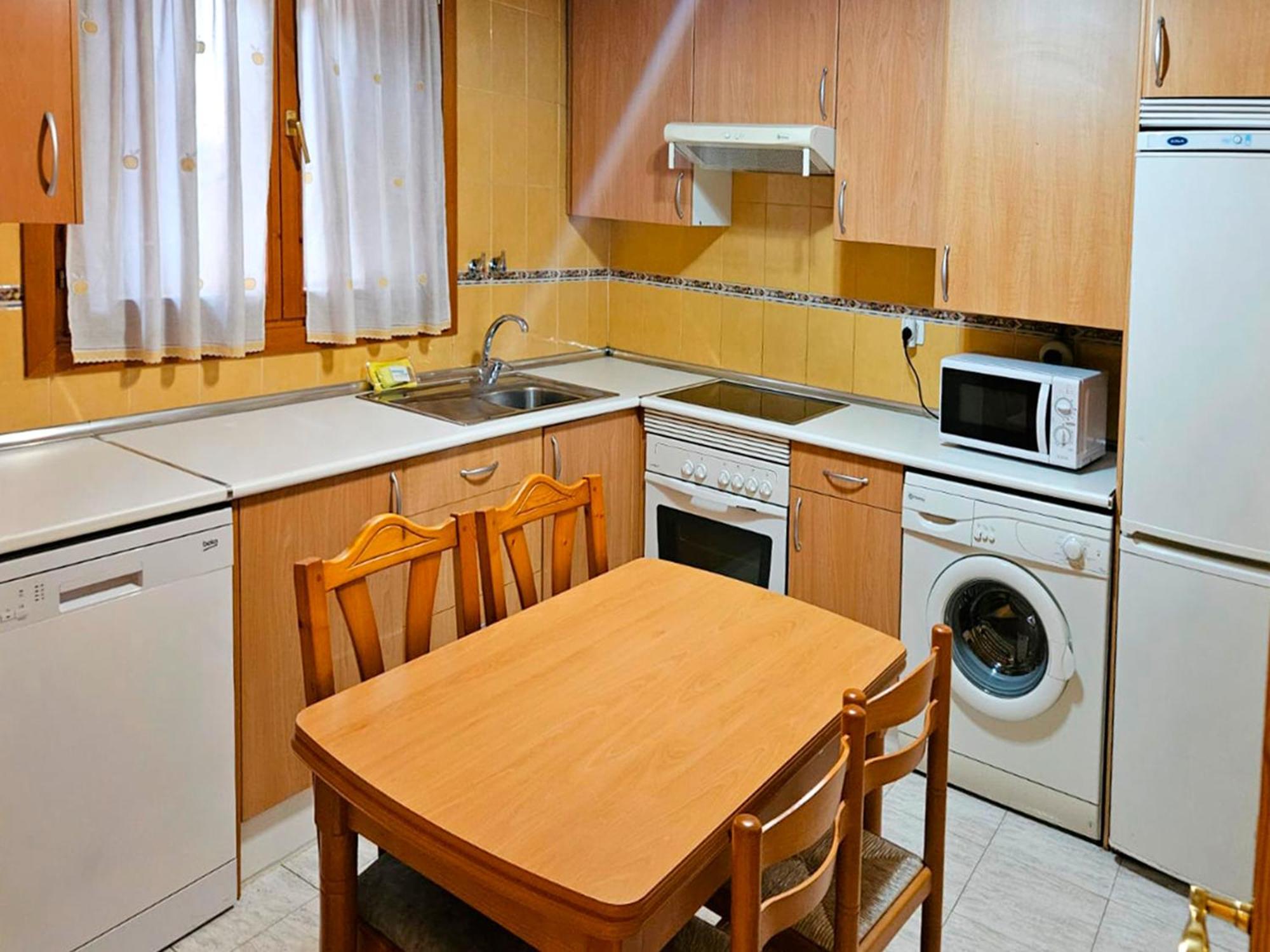 Apartamentos Jaca Ciudadela 3000 Εξωτερικό φωτογραφία
